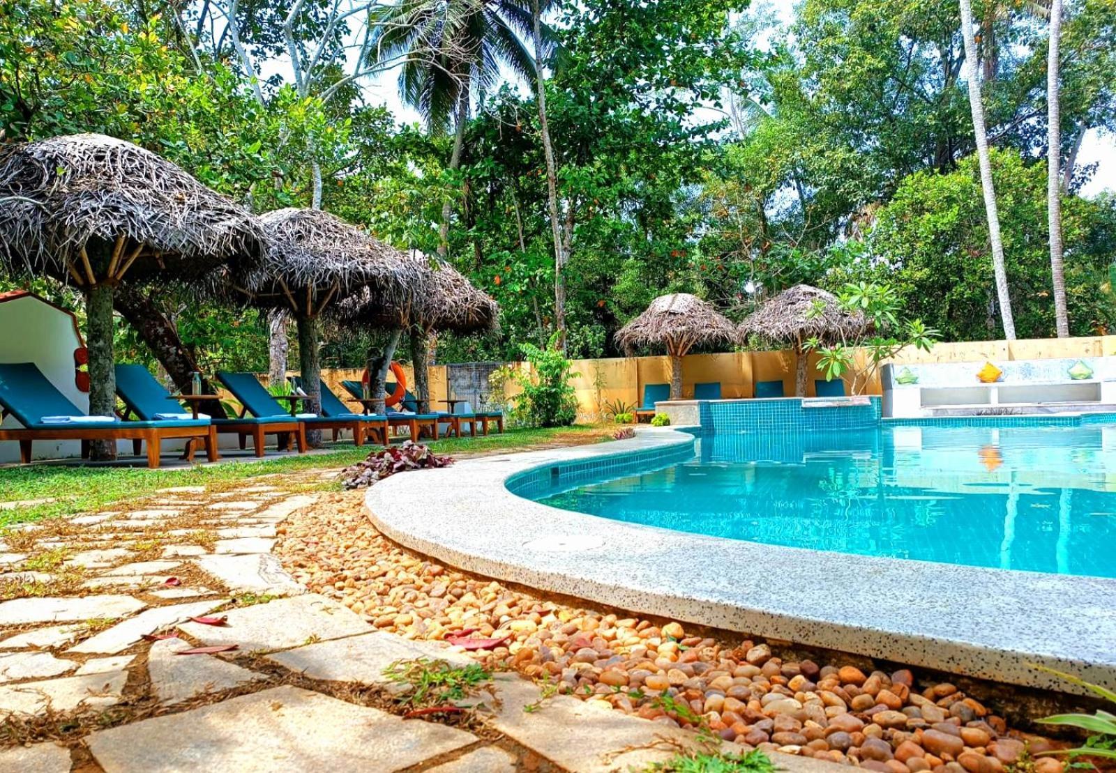 Marari Beach Bungalow Resort Alleppey Mararikulam Eksteriør bilde